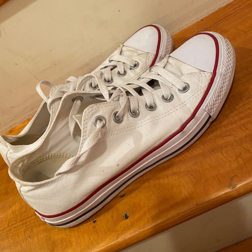Women’s converse sneakers